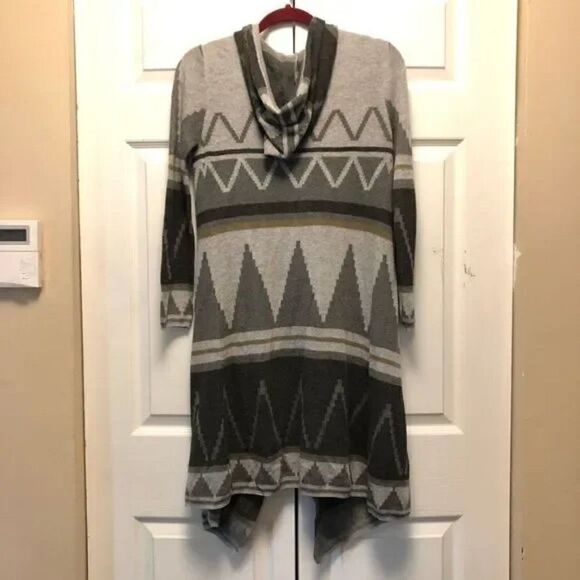 Cecico Southwest Patterned Long Hooded Cardigan - Picture 3 of 4